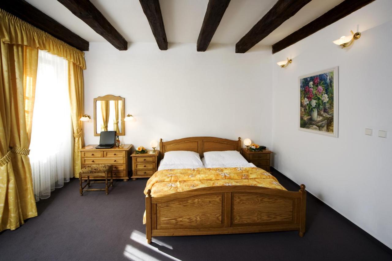 Hotel Maly Pivovar Ceske Budejovice Room photo